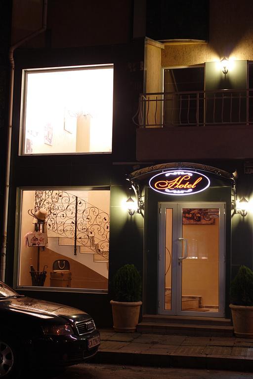 Avenue Otel Shumen Dış mekan fotoğraf